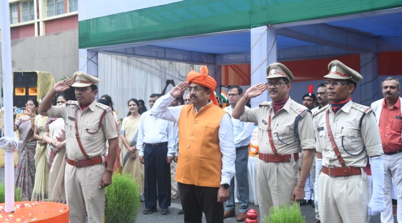 एचटीपीएस में उत्साह से मना 80वां स्वतंत्रता दिवस